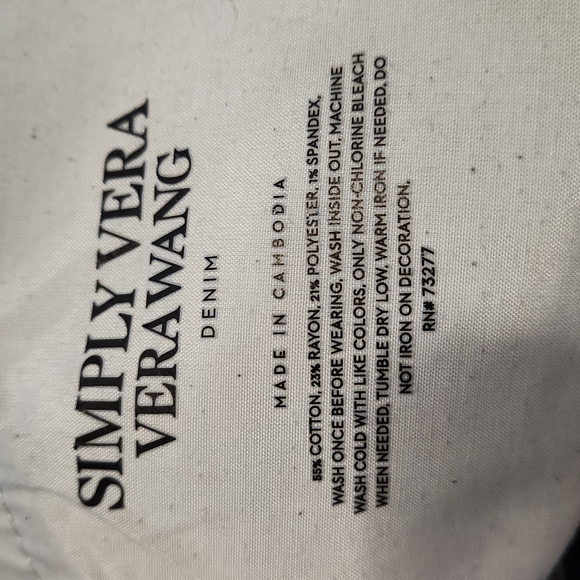 Simply Vera Skinny Mid Rise Crops, size 4 - Picture 10 of 11